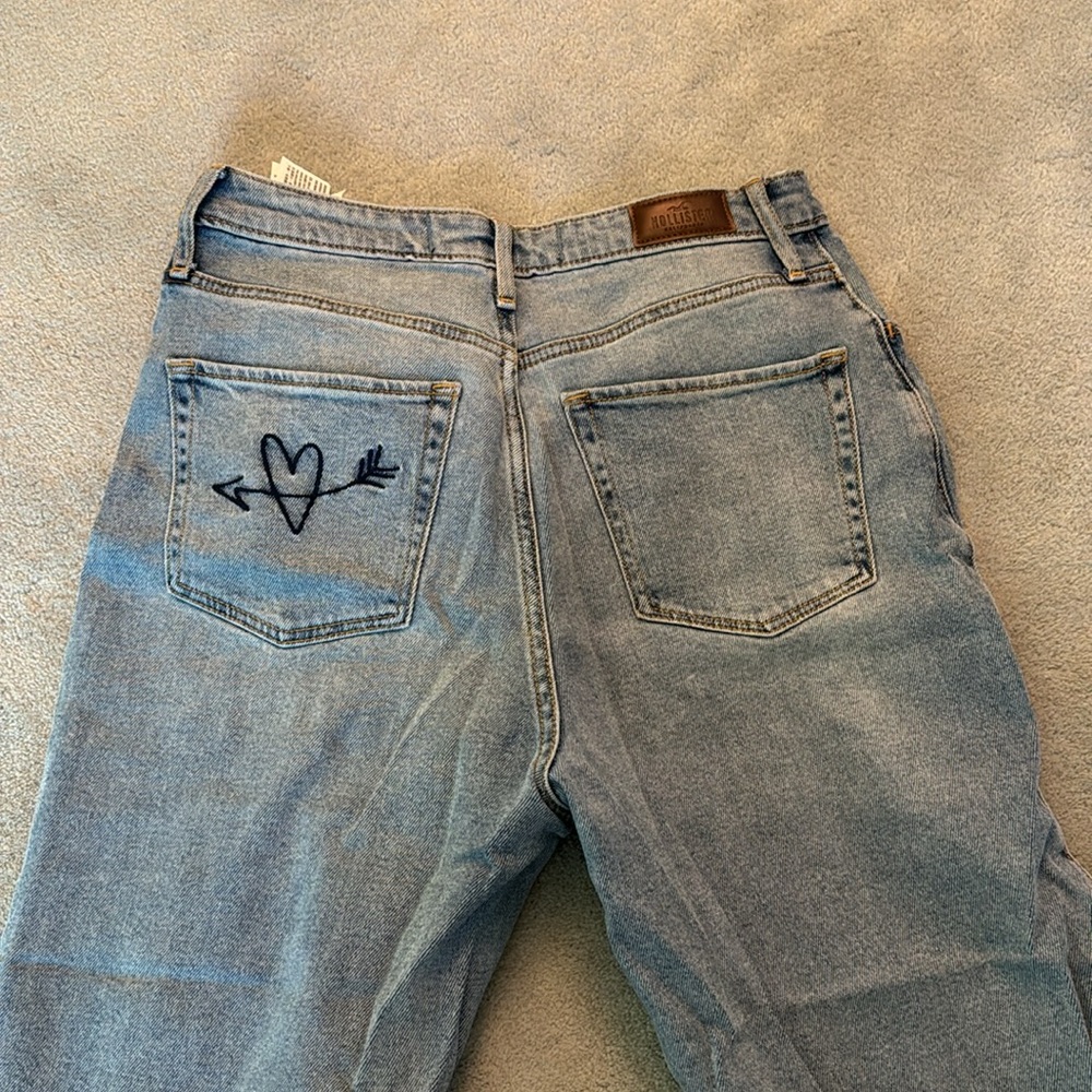 Ultra High Rise Jeans - Picture 3 of 3